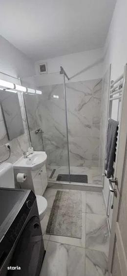 Apartament cu 3 camere semidecomandat în Terezian