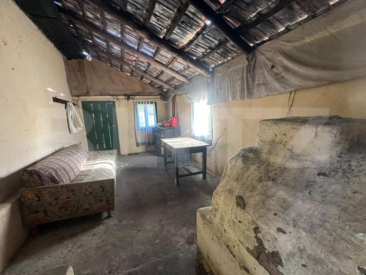 Casă individuală cu 7 camere cu Teren 7247 Mp în Hărțăgani