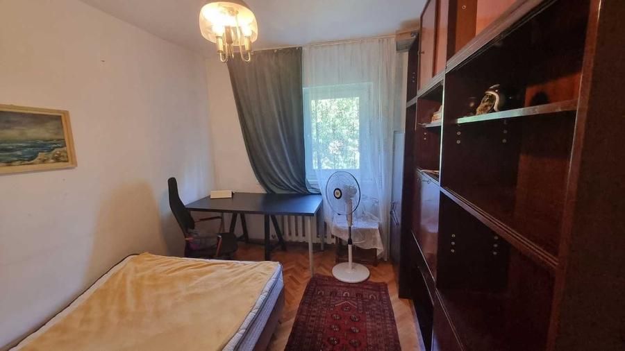 Apartament cu 3 camere decomandat în Zorilor