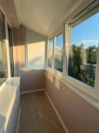 Apartament cu 3 camere semidecomandat în Parcul Circului