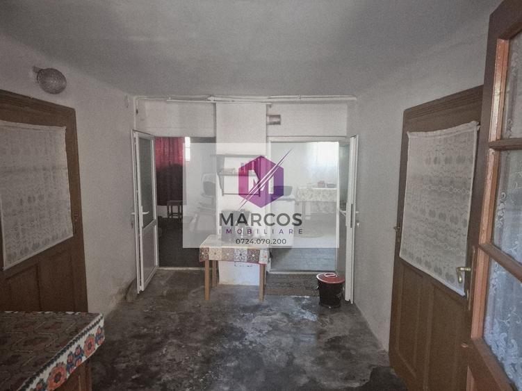 Casă individuală cu 4 camere cu Canalizare în Muncitoresc