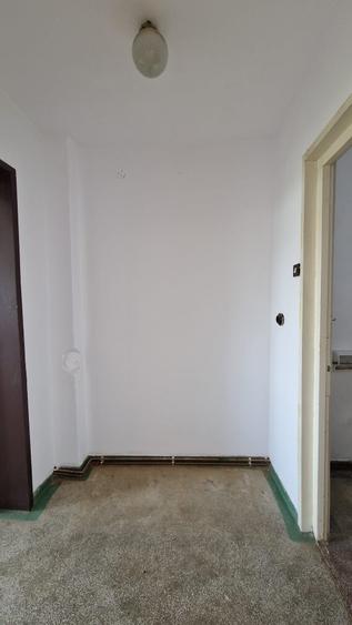 Apartament cu 2 camere semidecomandat în Măgura