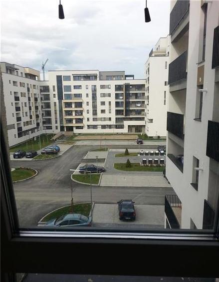 Apartament cu 2 camere decomandat, mobilat în Tractorul
