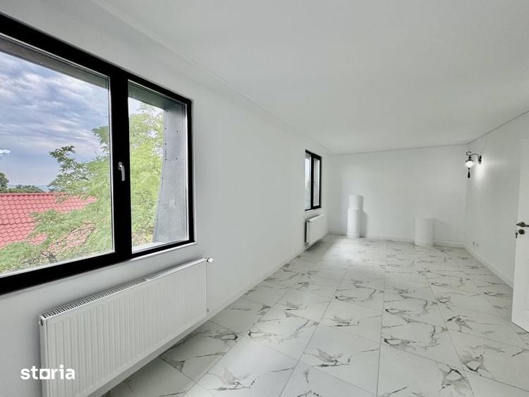 Vanzare Vila Unicat in Copou- 1000 mp utili + 2300 teren, 15 parcari. - 7