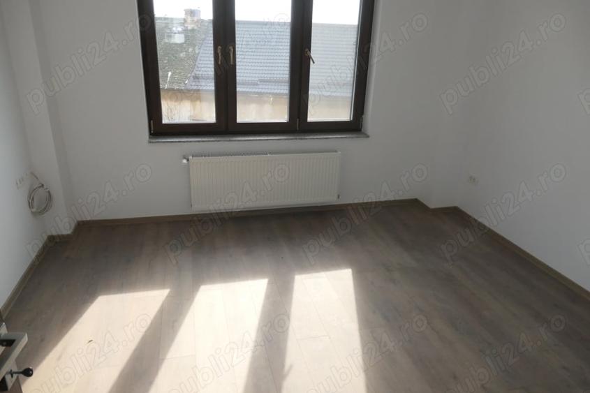 Spațiu comercial, de 180 mp, în Central