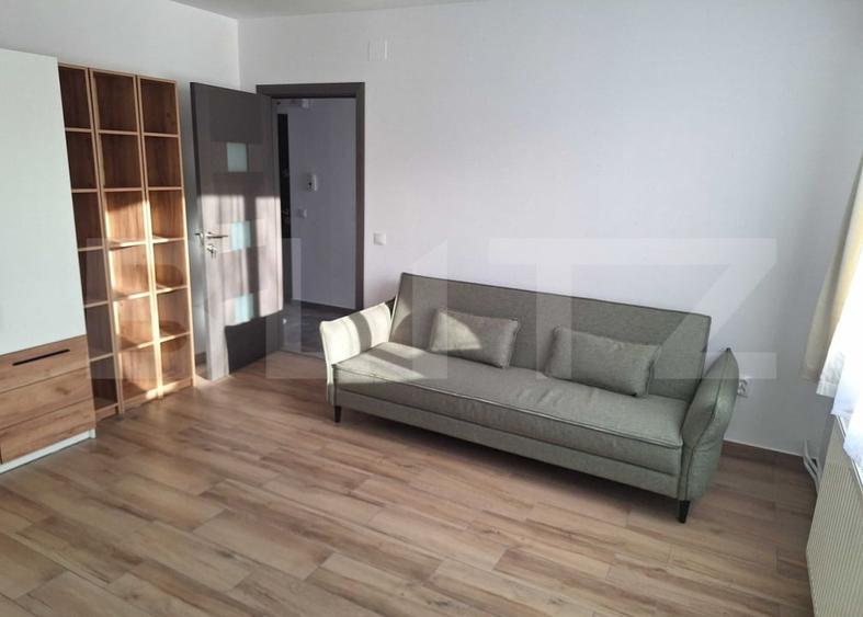 Apartament cu 2 camere semidecomandat, mobilat în Semicentral