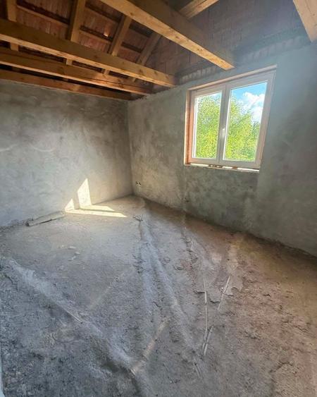 Casă cu 4 camere cu Teren 546 Mp în Satu Nou de Jos