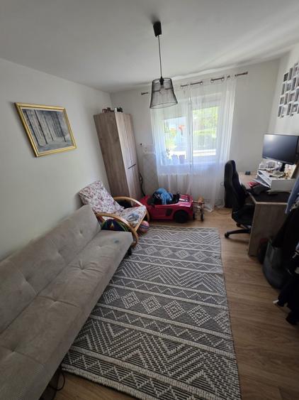 Apartament cu 4 camere decomandat în Ampoi 3