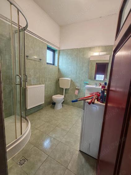 Spațiu comercial, de 90 mp, în Teilor