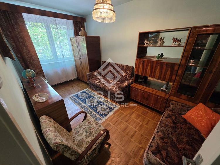 Apartament 3  camere decomandat ETAJ 1 - 1