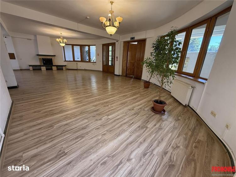 Spațiu comercial, de 600 mp, în Calea Moldovei