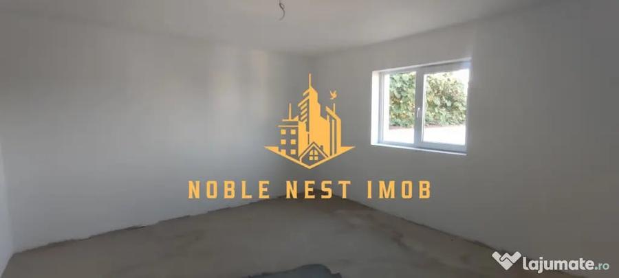 Casă cu 5 camere cu Teren 2500 Mp în Central