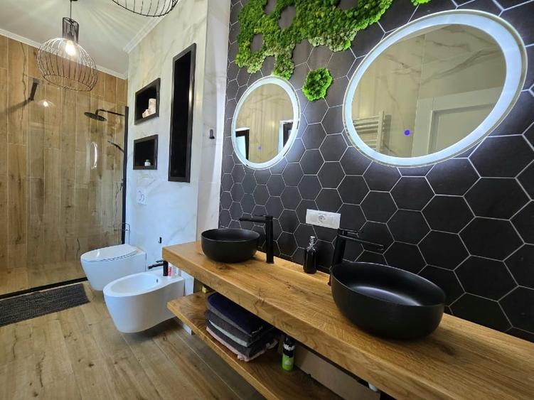 Casă individuală cu 4 camere cu Teren 720 Mp în Galata