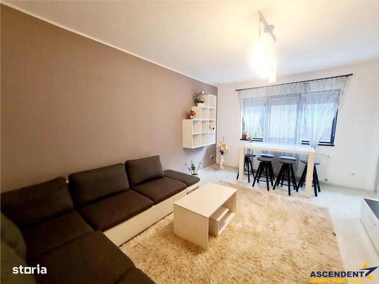 Apartament cu 3 camere decomandat, mobilat în Central
