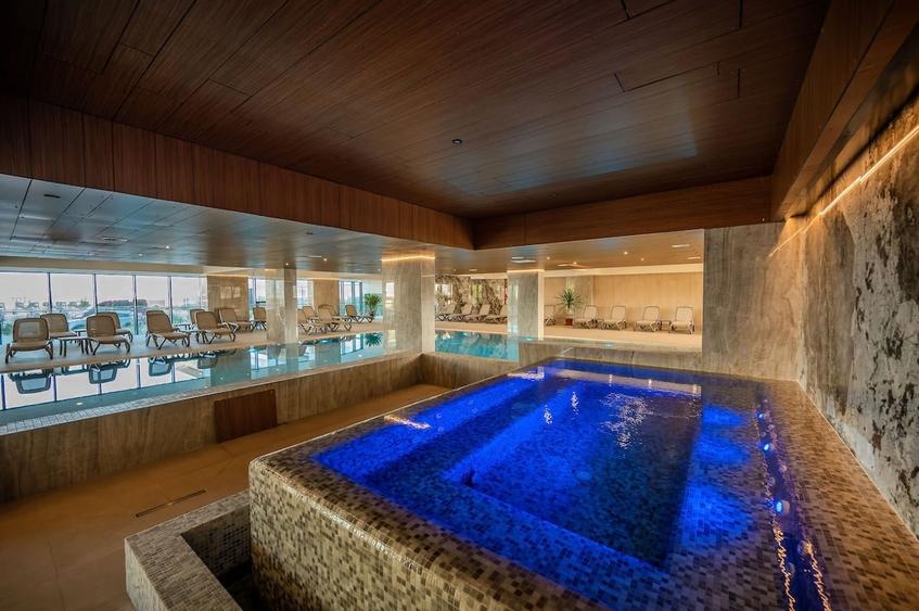 Apartament cu 2 camere decomandat în Mamaia-Sat