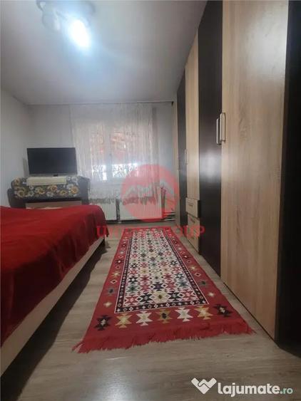Casă cu 4 camere cu Teren 600 Mp în Lazu