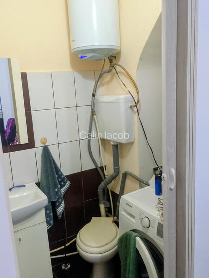 CI685 Piata Traian,casa 2 camere,Renovata