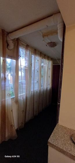Apartament cu 2 camere semidecomandat în Berceni