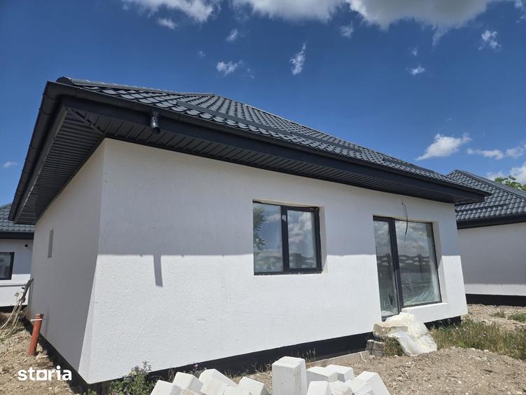 Casă cu 3 camere cu Teren 180 Mp în Central