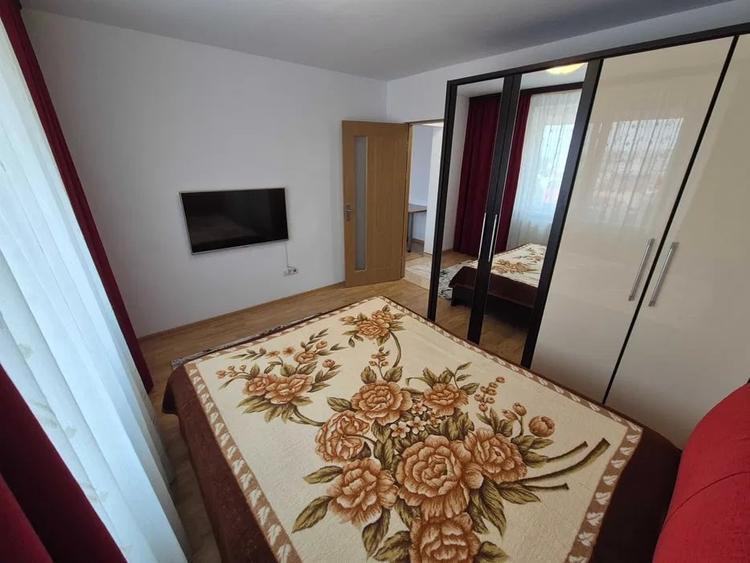 Apartament cu 2 camere semidecomandat, mobilat în Tomis II