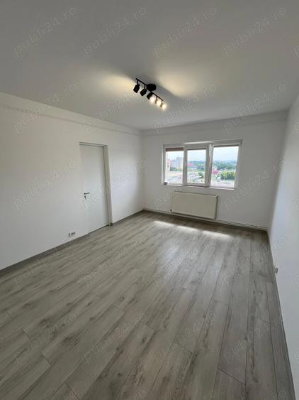 Apartament cu 2 camere semidecomandat în Sud