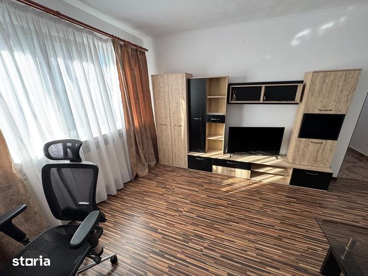 Apartament cu 2 camere semidecomandat în Central