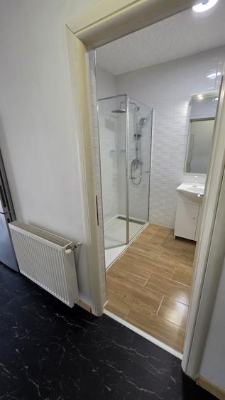 Apartament cu 2 camere semidecomandat în Florești
