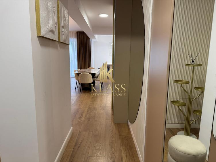 Apartament cu 4 camere decomandat, mobilat în Pipera