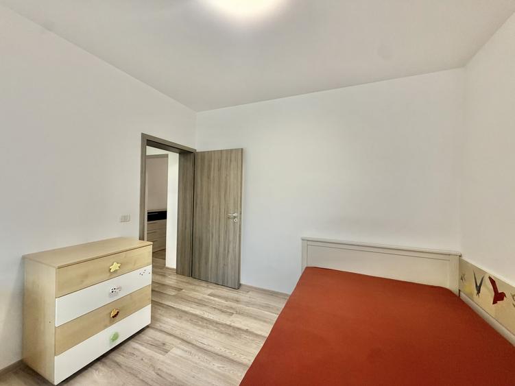 Apartament cu 3 camere decomandat, mobilat în Giroc