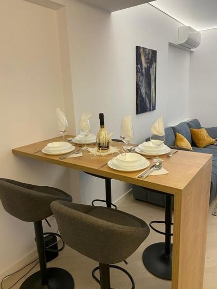 Apartament cu 3 camere decomandat, mobilat în Pipera