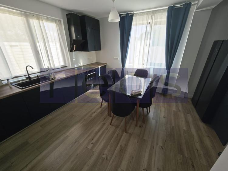 Duplex cu 5 camere cu Canalizare în Theodor Pallady