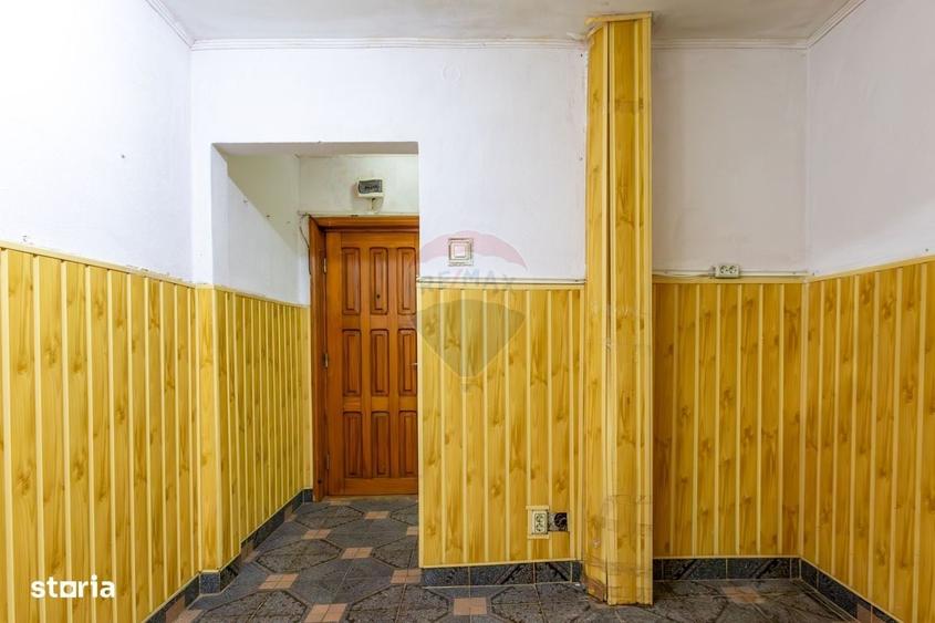 Apartament cu 3 camere decomandat în Letea