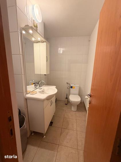 Apartament cu 4 camere decomandat în Rahova
