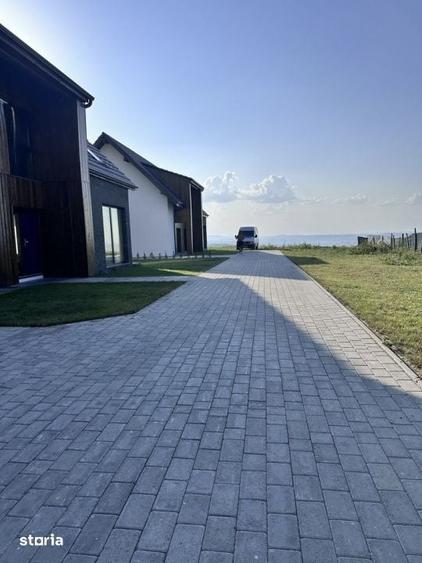Casă cu 6 camere cu Teren 500 Mp în Ciurila
