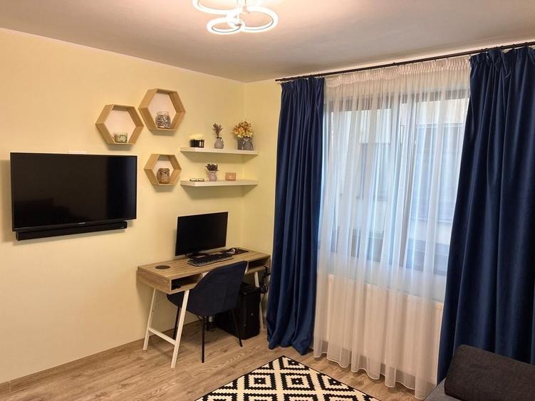 Inchiriez apartament cu o camera Rediu - 2