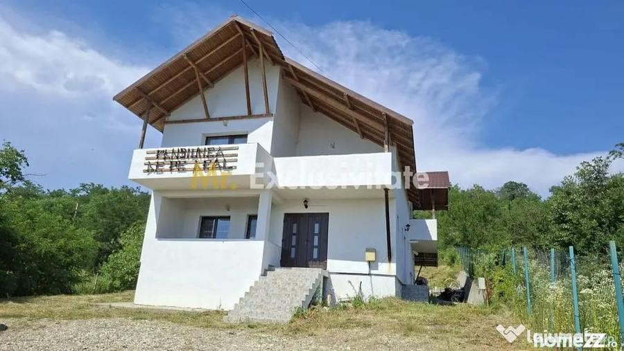 Casă cu 7 camere cu Teren 1200 Mp în Budeasa