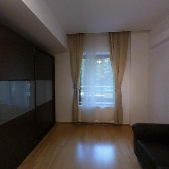 Apartament cu 3 camere decomandat, mobilat în Herăstrău