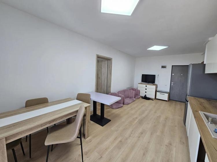 Apartament de 2 camere, semidecomandat, 46mp + 10mp terasa, zona Eroilor - 2