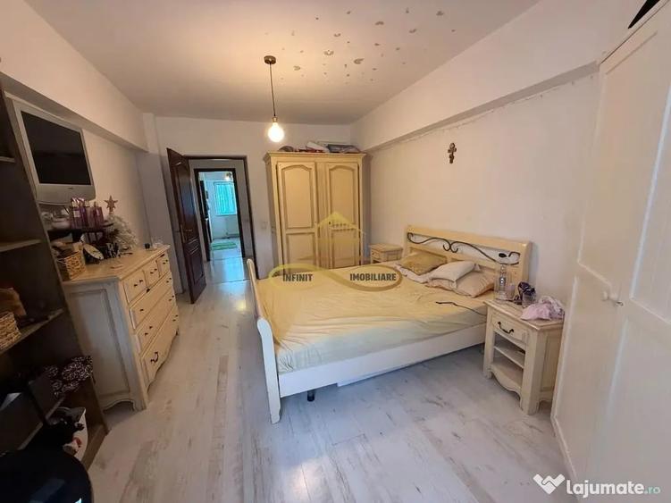 Apartament cu 4 camere decomandat în 9 Mai