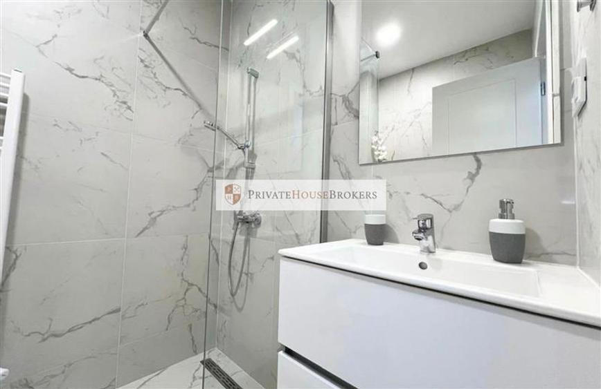 Apartament cu 2 camere semidecomandat, mobilat în Pipera