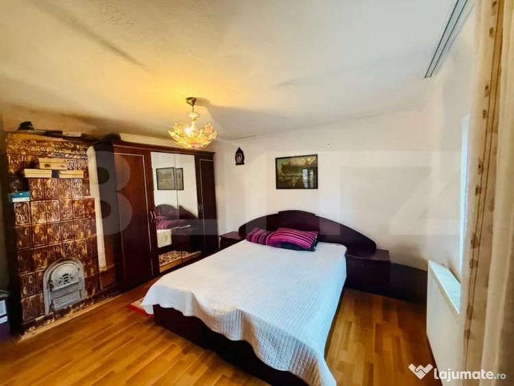 Casă cu 4 camere cu Teren 1237 Mp în Central