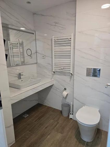 Apartament cu 3 camere decomandat, mobilat în Obor