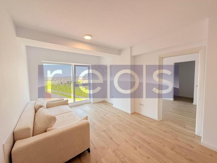 Apartament cu 3 camere, mobilat în Băneasa