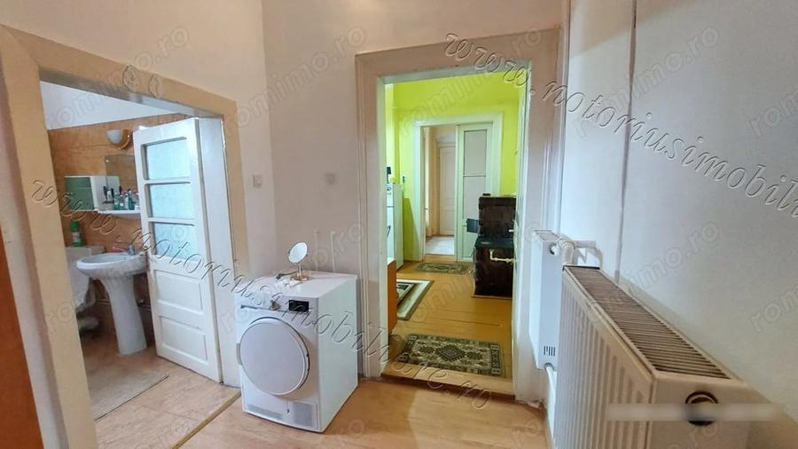 Casă cu 4 camere cu Teren 763 Mp în Central