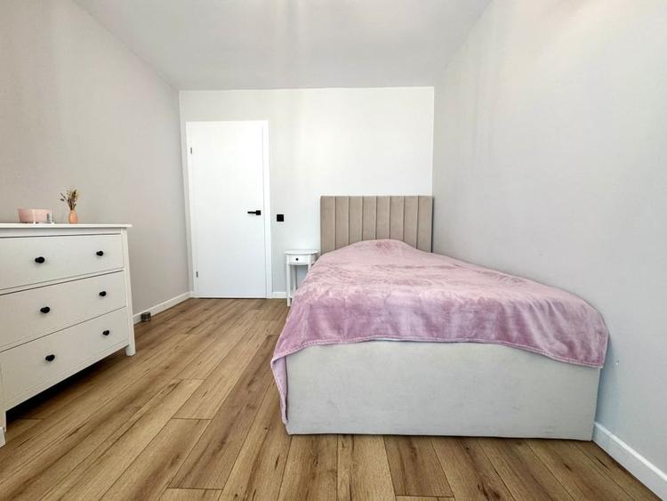 Apartament cu 3 camere semidecomandat, mobilat în Grigorescu