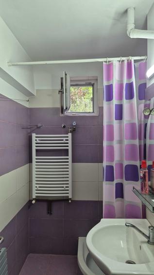 Apartament cu 3 camere decomandat în Vest