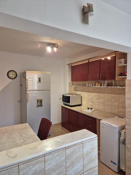 Apartament cu 2 camere decomandat în Dornești