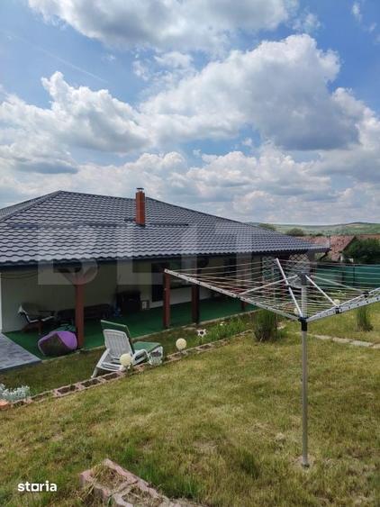 Casă cu 2 camere cu Teren 1600 Mp în Central