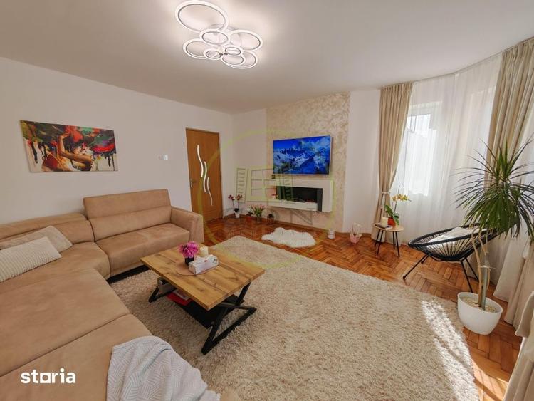 Casă cu 5 camere cu Teren 600 Mp în Central
