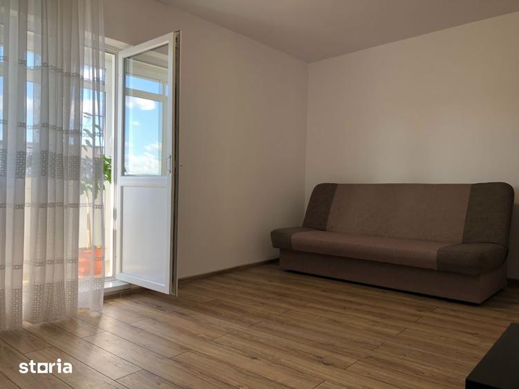 Apartament cu 2 camere decomandat în Broșteni